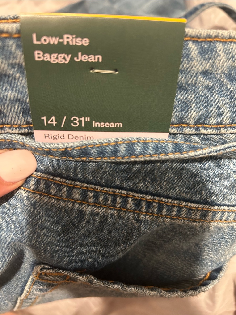 NWT Women's Low-Rise Baggy Jeans - Wild Fable size 14 - Picture 6 of 6